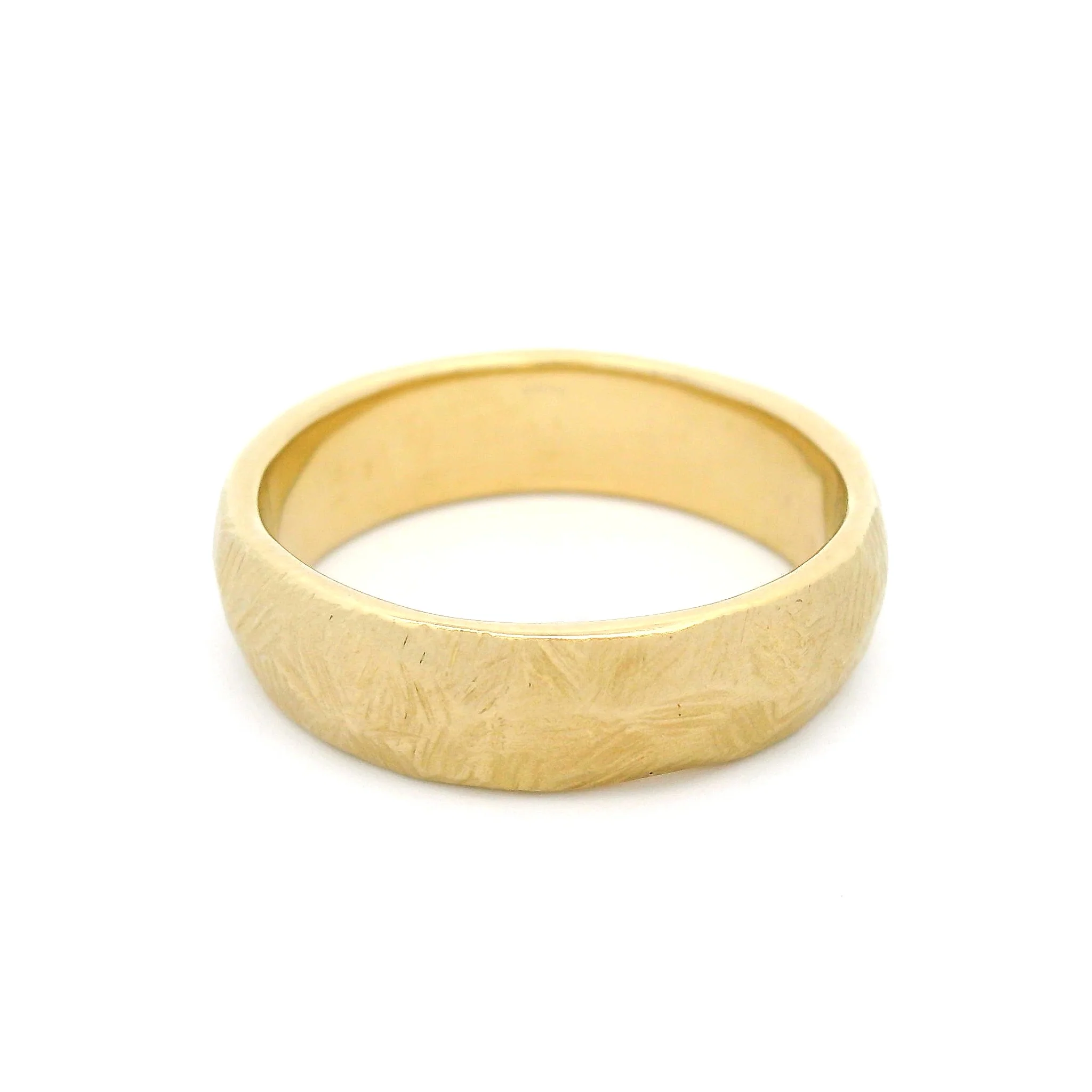 10k Yellow Textured Hammered 5.5mm Wide Wedding Band - Image 2