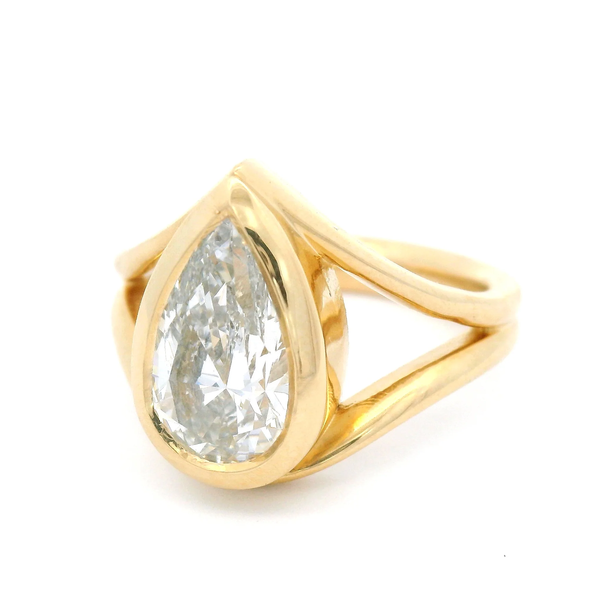 14k Yellow Bezel-Set Solitaire with 1.99ct Lab-Grown Pear-Shape Diamond - Image 2