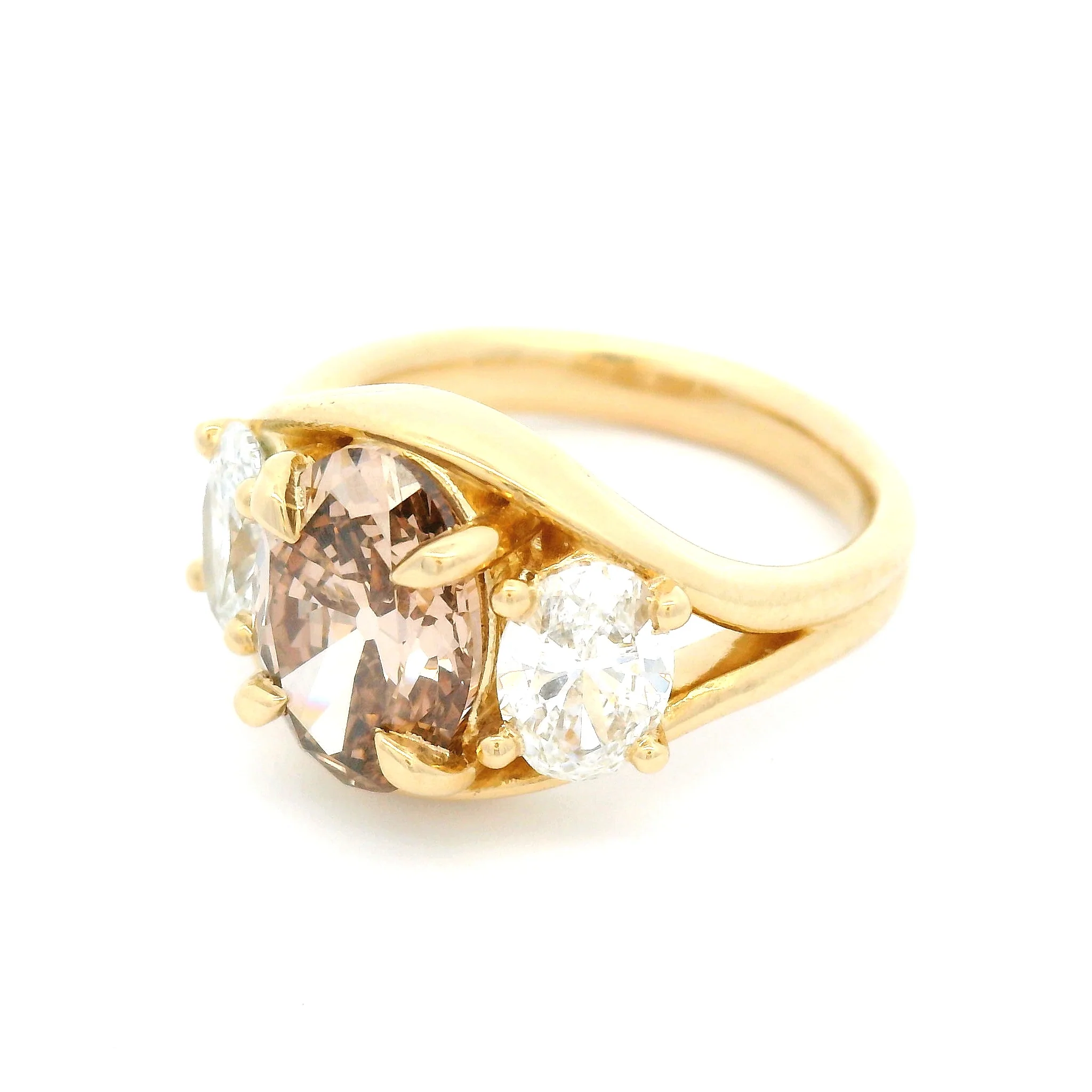 14k Yellow Three Stone Engagement Ring with 3.43cts of Oval Lab-Grown Diamonds - Image 3