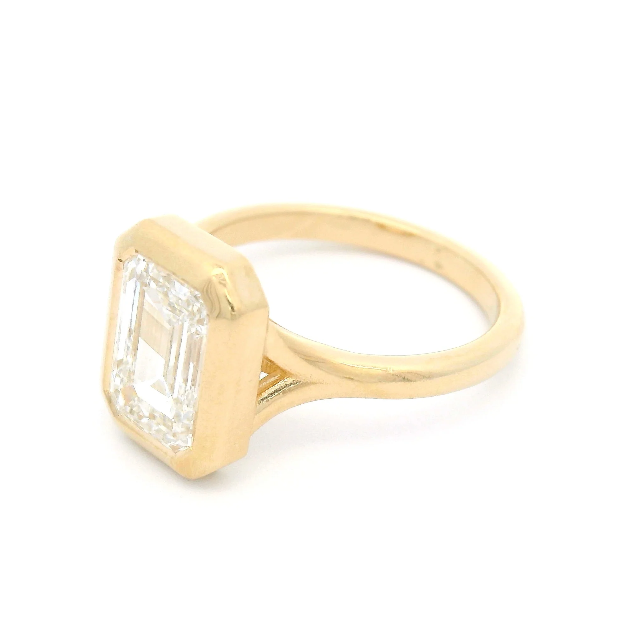 14k Yellow Bezel-Set Solitaire with 2.5ct Lab-Grown Emerald-Cut Diamond - Image 3