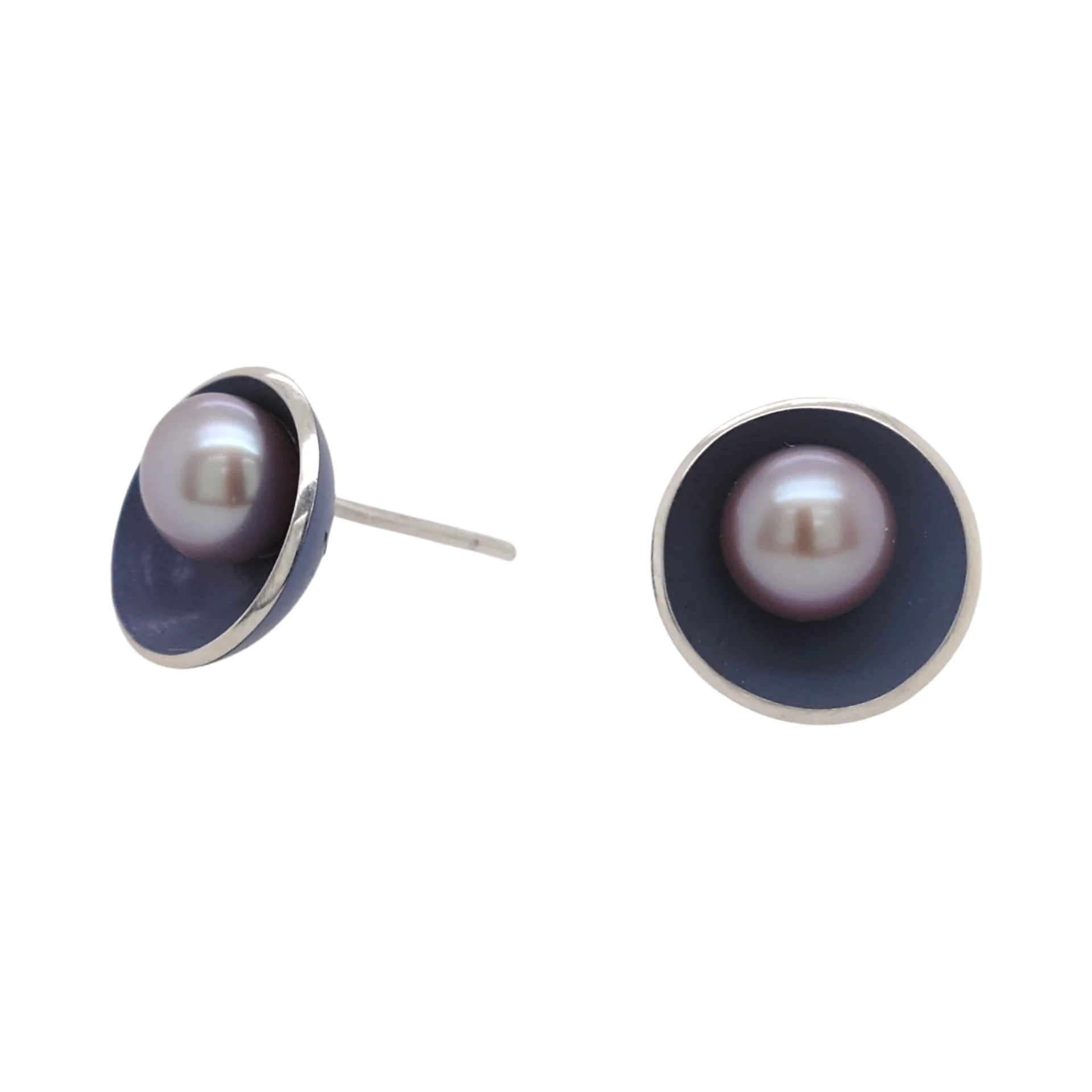 Pop Pearl Stud Earrings - Image 10