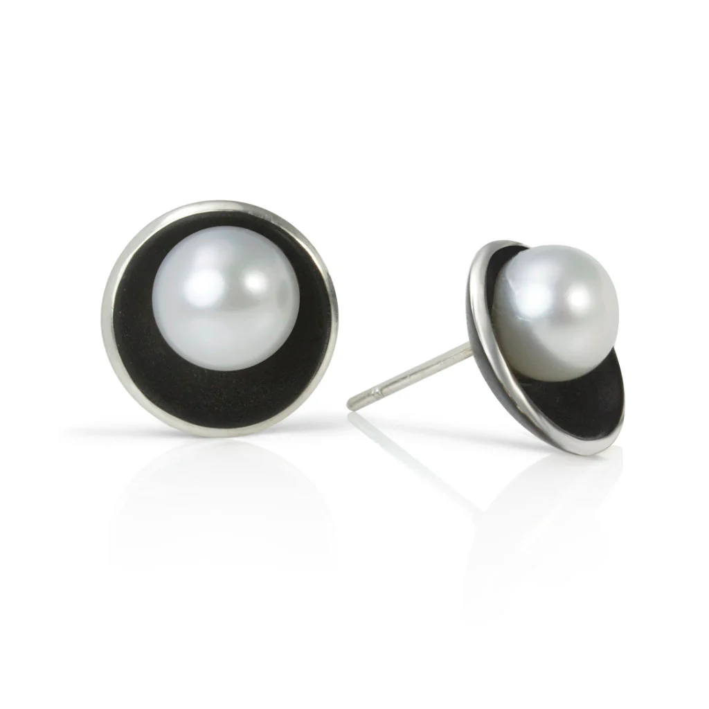 Pop Pearl Stud Earrings - Image 3
