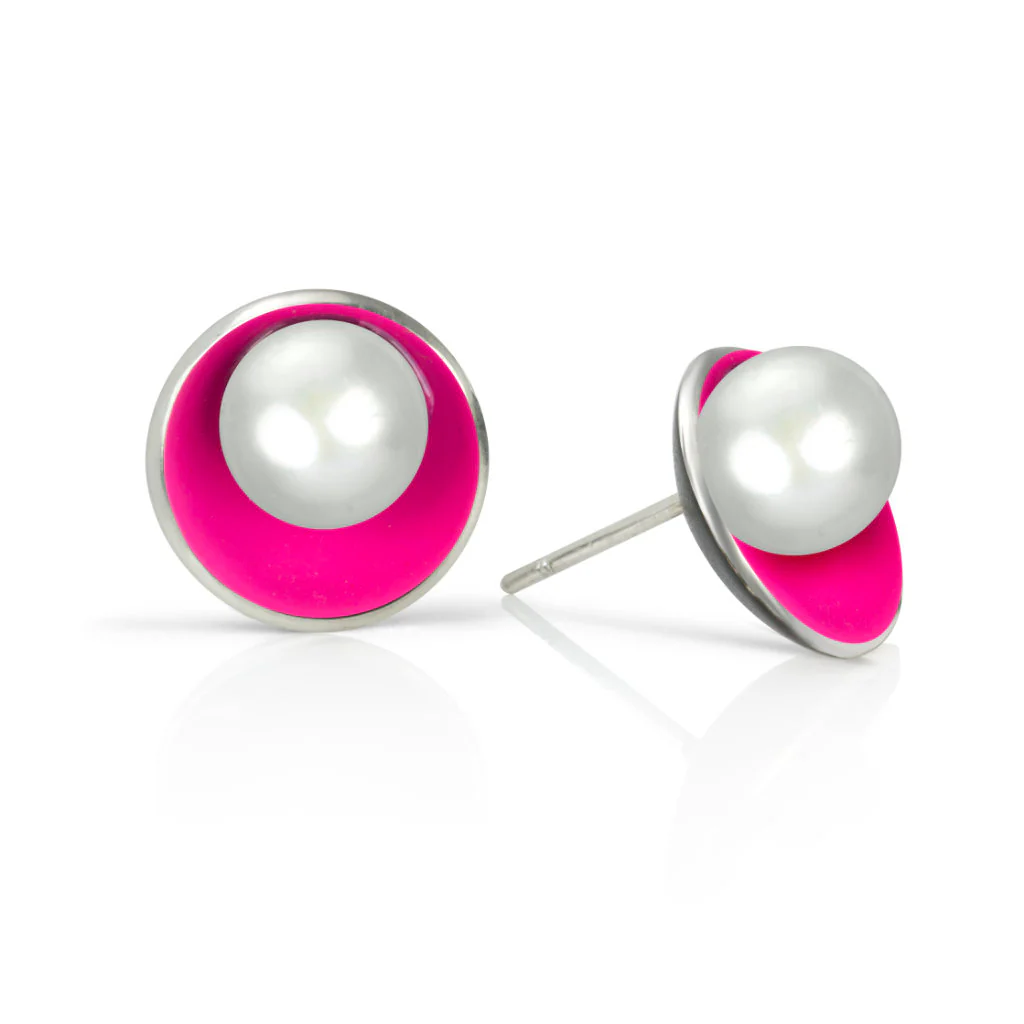 Pop Pearl Stud Earrings - Image 6