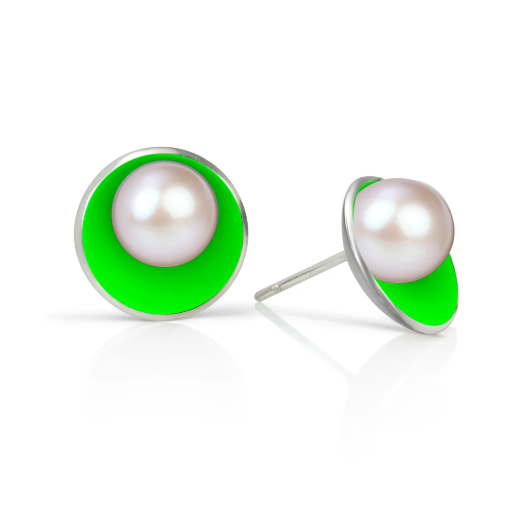 Pop Pearl Stud Earrings - Image 8