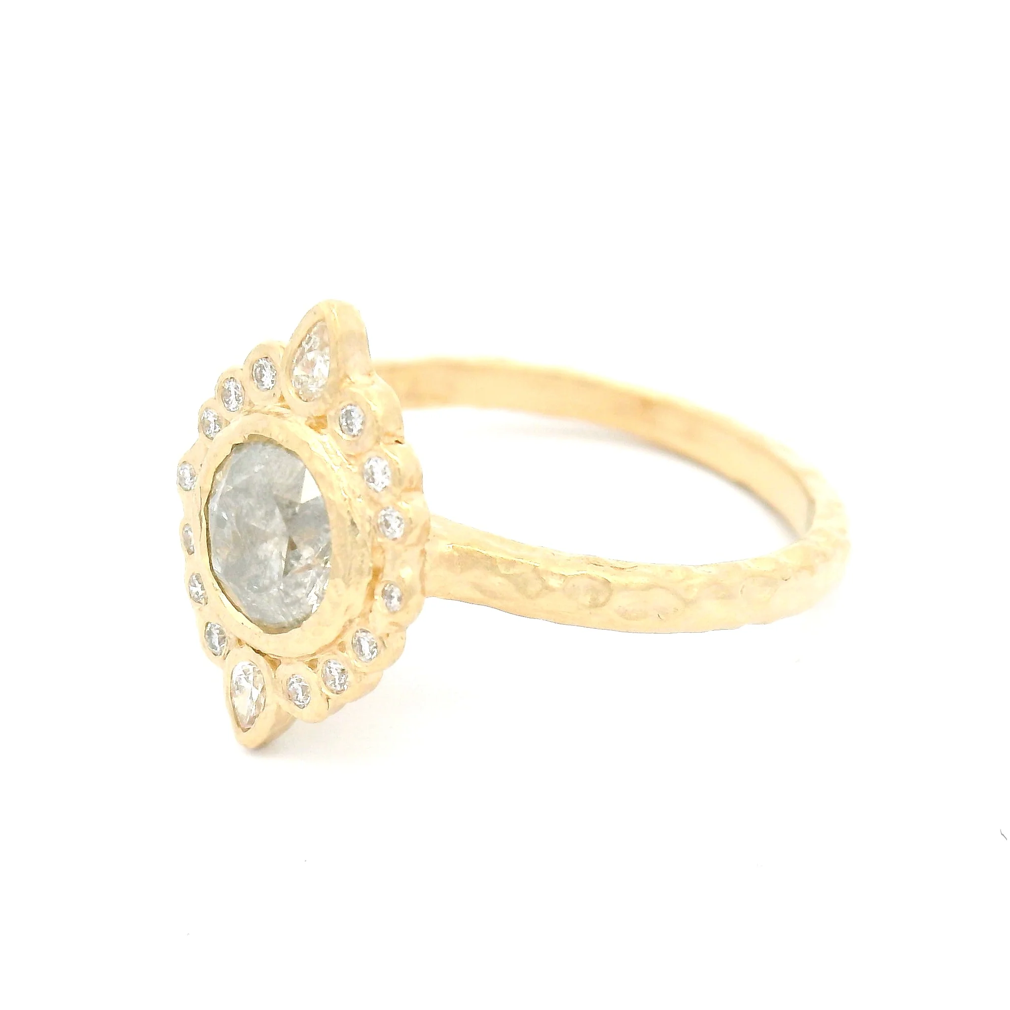 14k Yellow Engagement Ring with 0.85ct Icy Round Brilliant Diamond and Accent Diamonds - Image 3