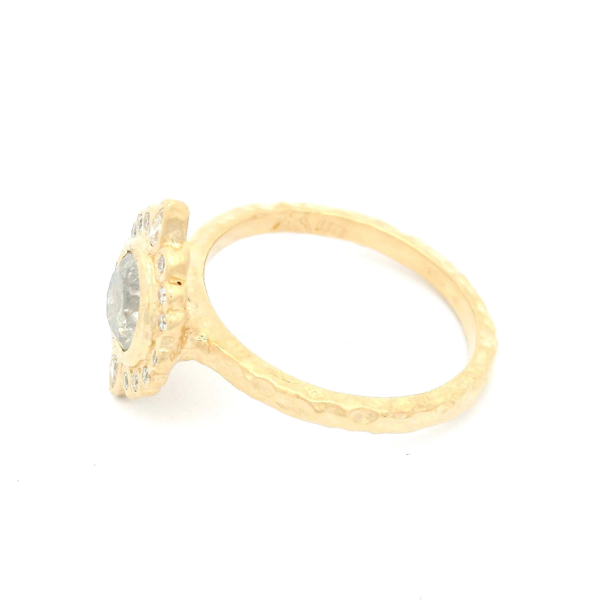 14k Yellow Engagement Ring with 0.85ct Icy Round Brilliant Diamond and Accent Diamonds - Image 4