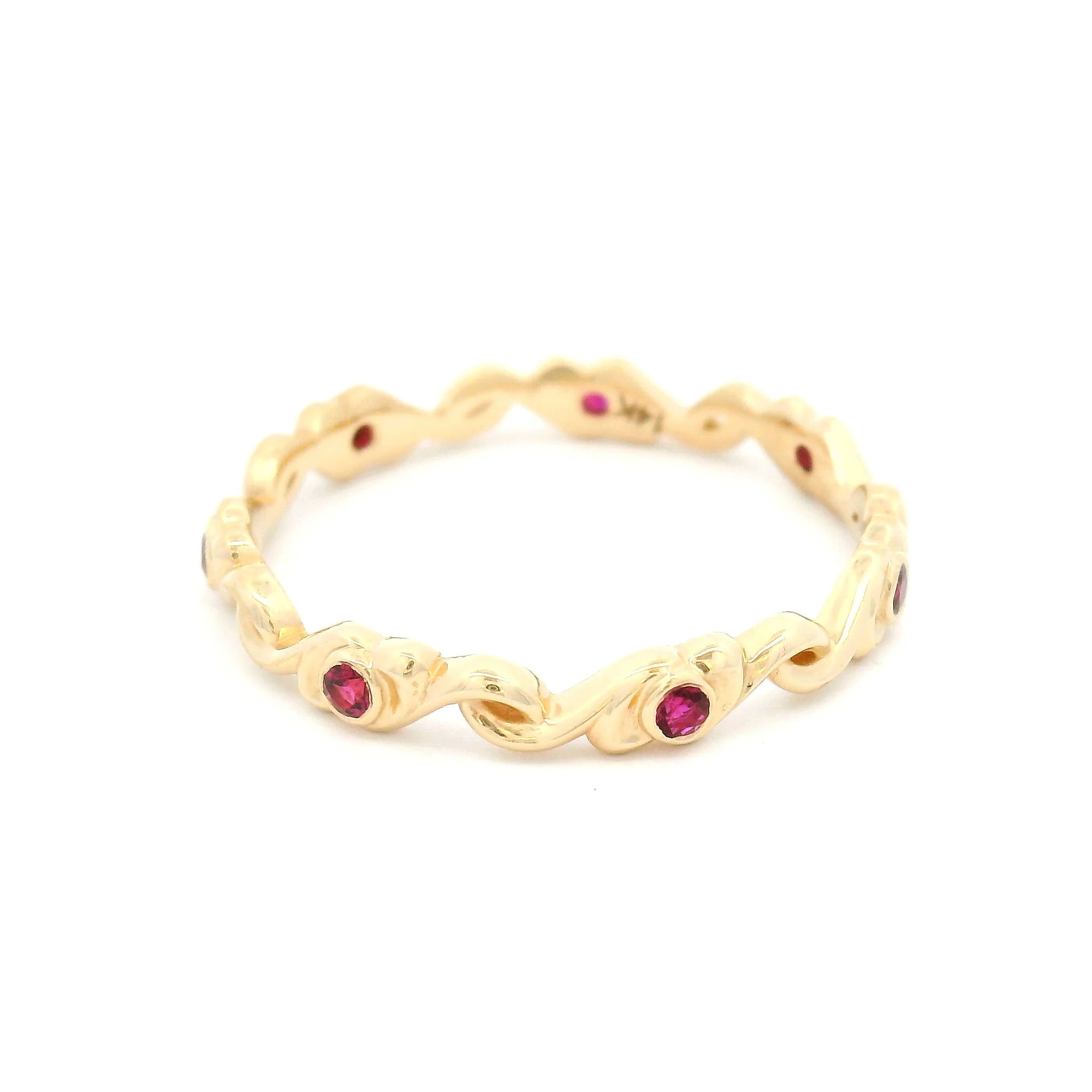 14k Yellow Scroll Band with 0.15cts Natural Rubies - Image 3