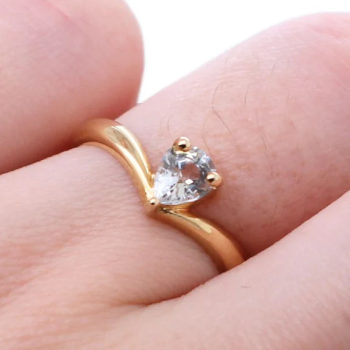 Chevron - 14k Yellow Solitaire Engagement Ring with 0.74ct Pear-Shape White Sapphire - Image 4