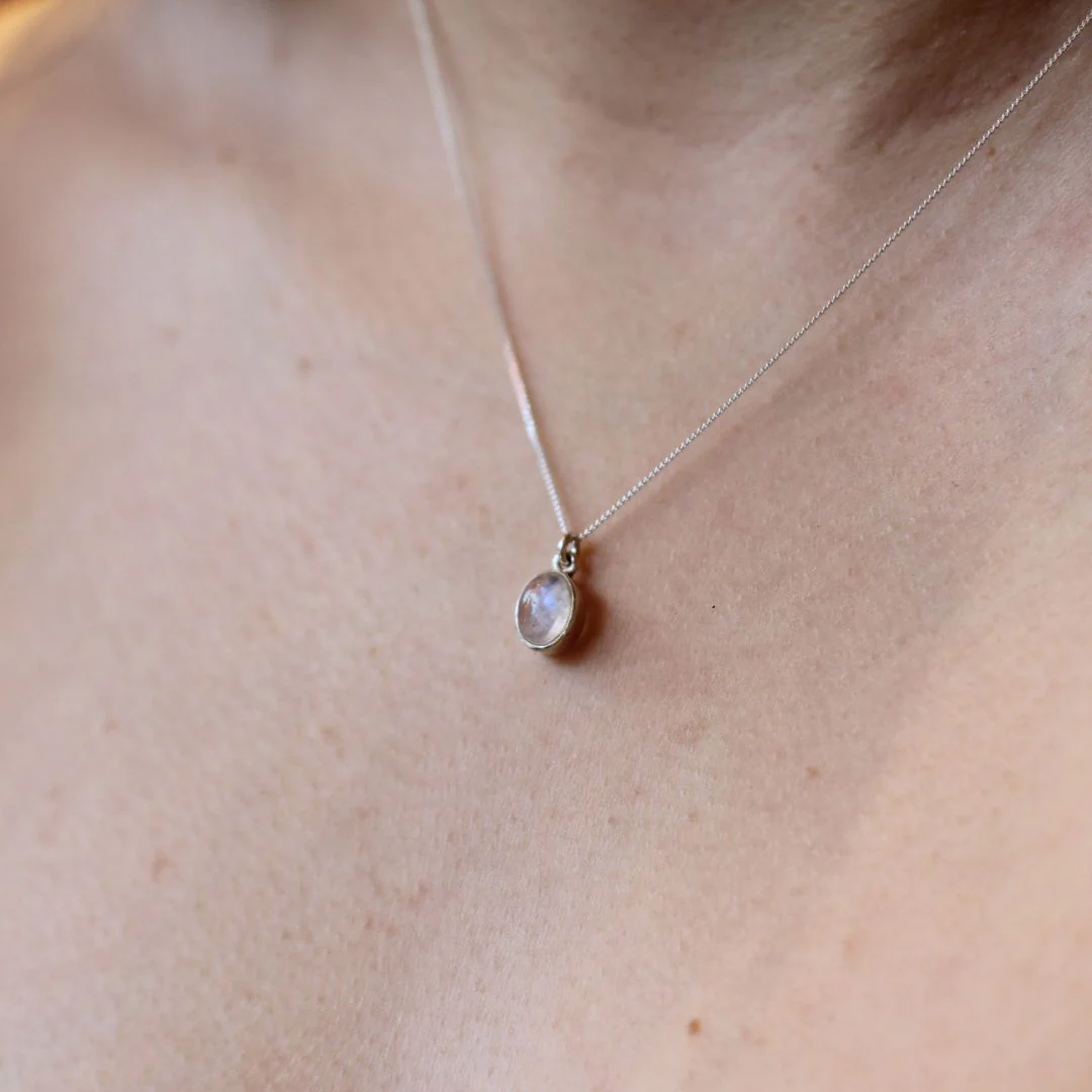 Small Oval Moonstone Necklace - Image 2