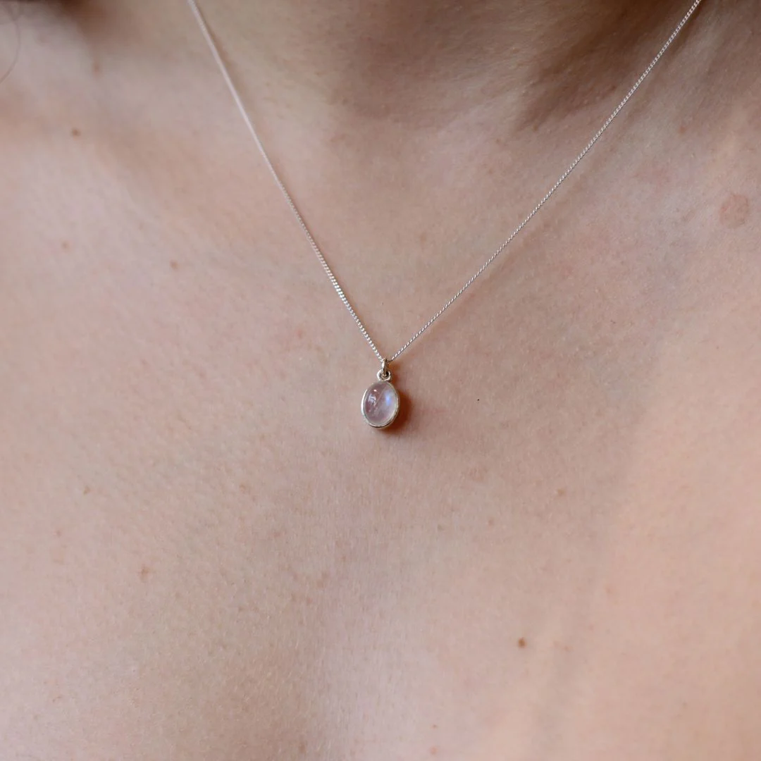 Small Oval Moonstone Necklace - Image 4