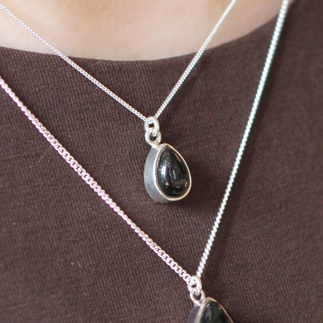 Pear Shaped Onyx Necklace - Image 3