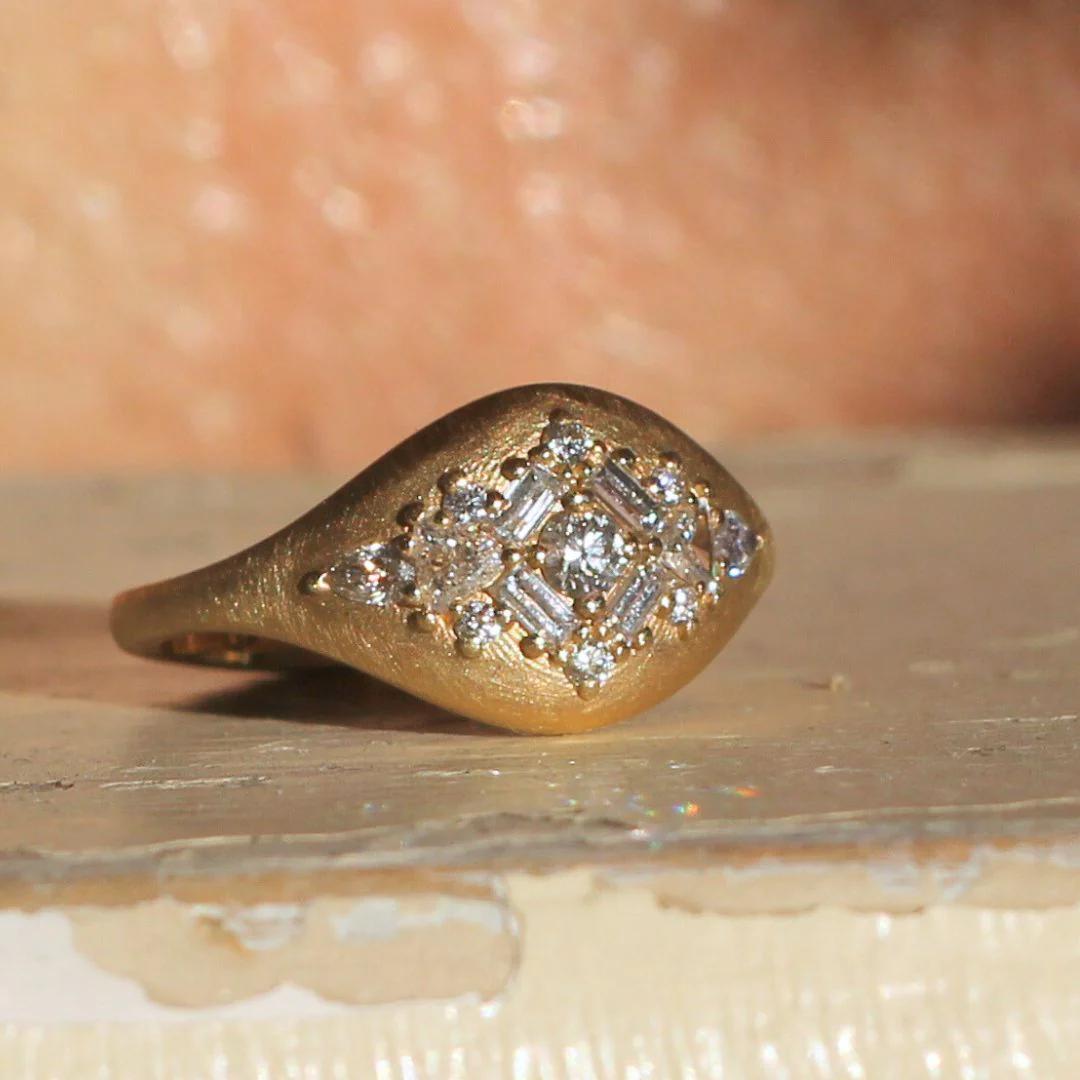 14k Yellow Engagement Signet Ring with 0.57cts Diamonds - Image 4