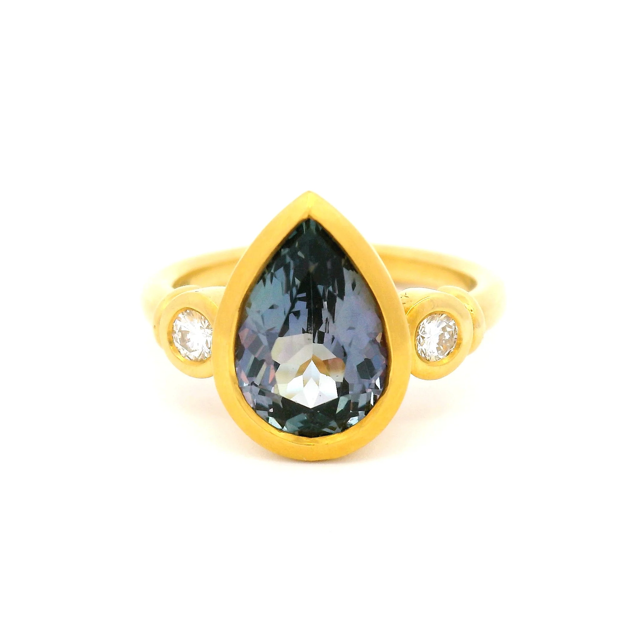 22k Yellow Gold Engagement Ring with 2.97ct Tanzanite and Accent Diamonds - Image 3