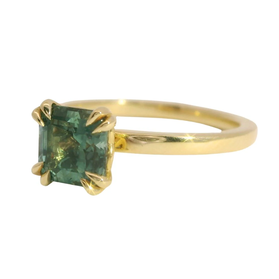 Montana Sapphire Solitare Engagement Ring - Image 2