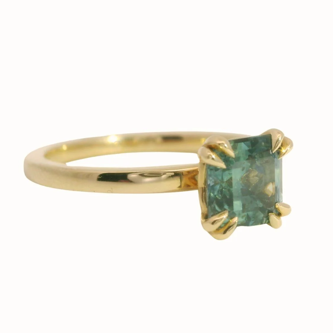 Montana Sapphire Solitare Engagement Ring - Image 7