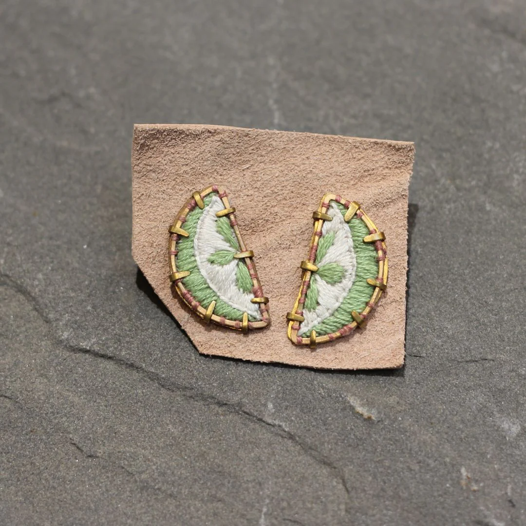 Textile Fabric Lime Studs - Image 2