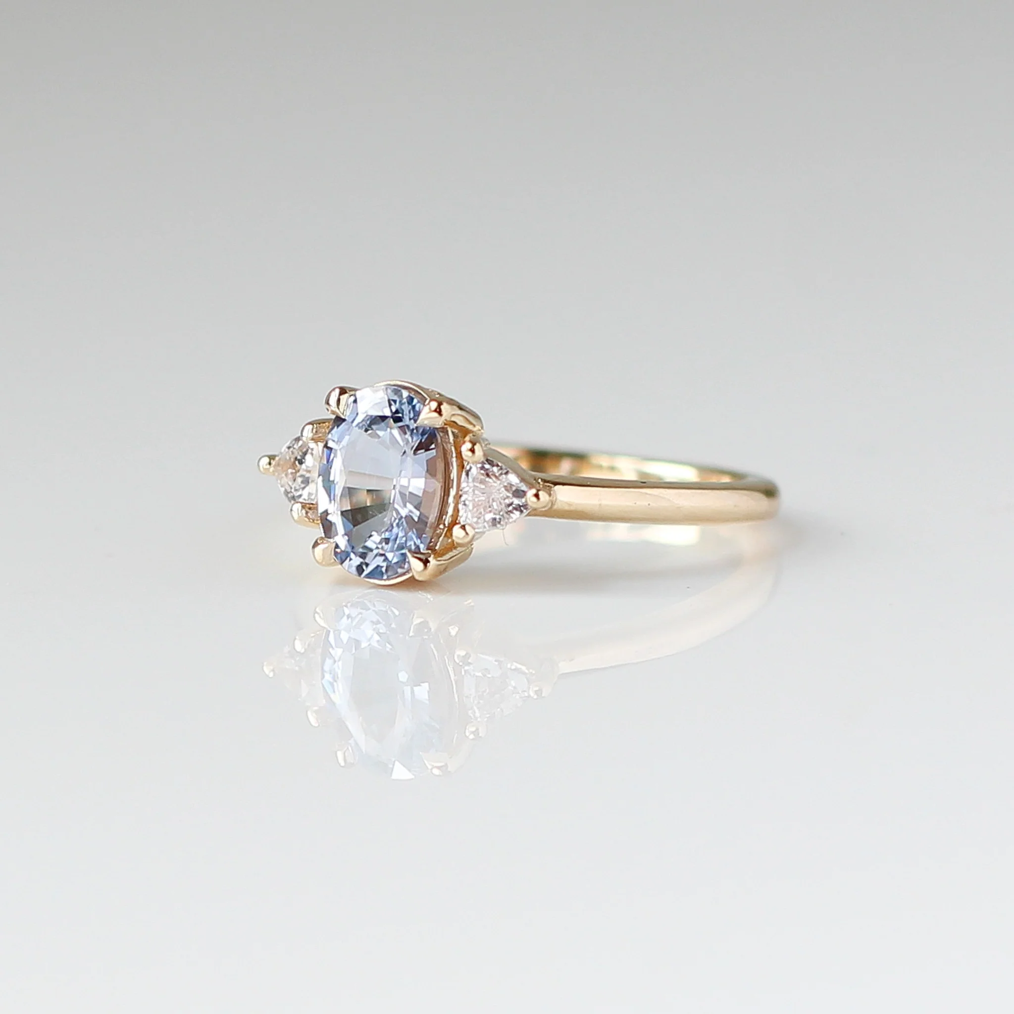 Three Sapphire Ring - Image 2