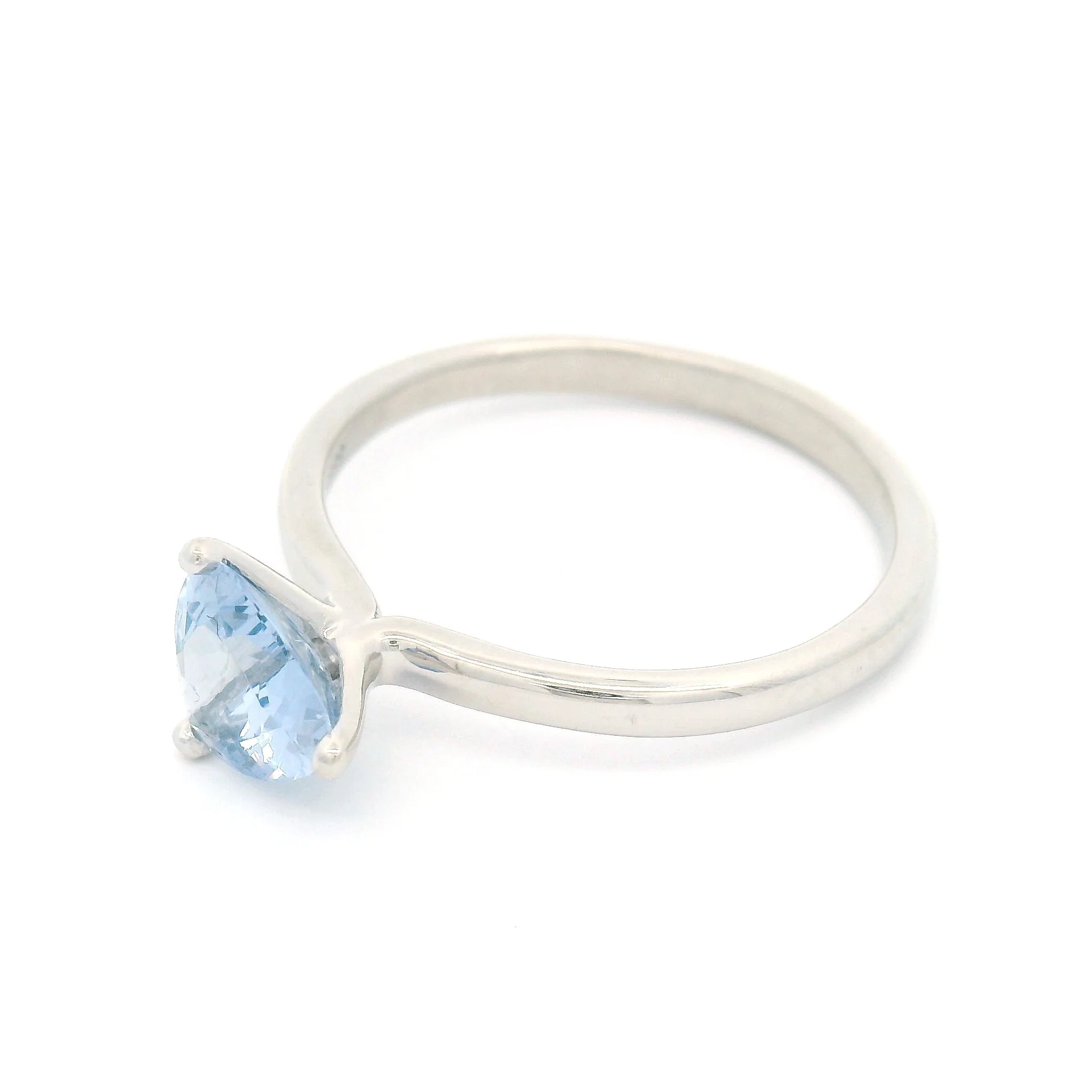 Platinum Solitaire with 1.02ct Natural Trilliant-Cut Violet Blue Spinel - Image 3