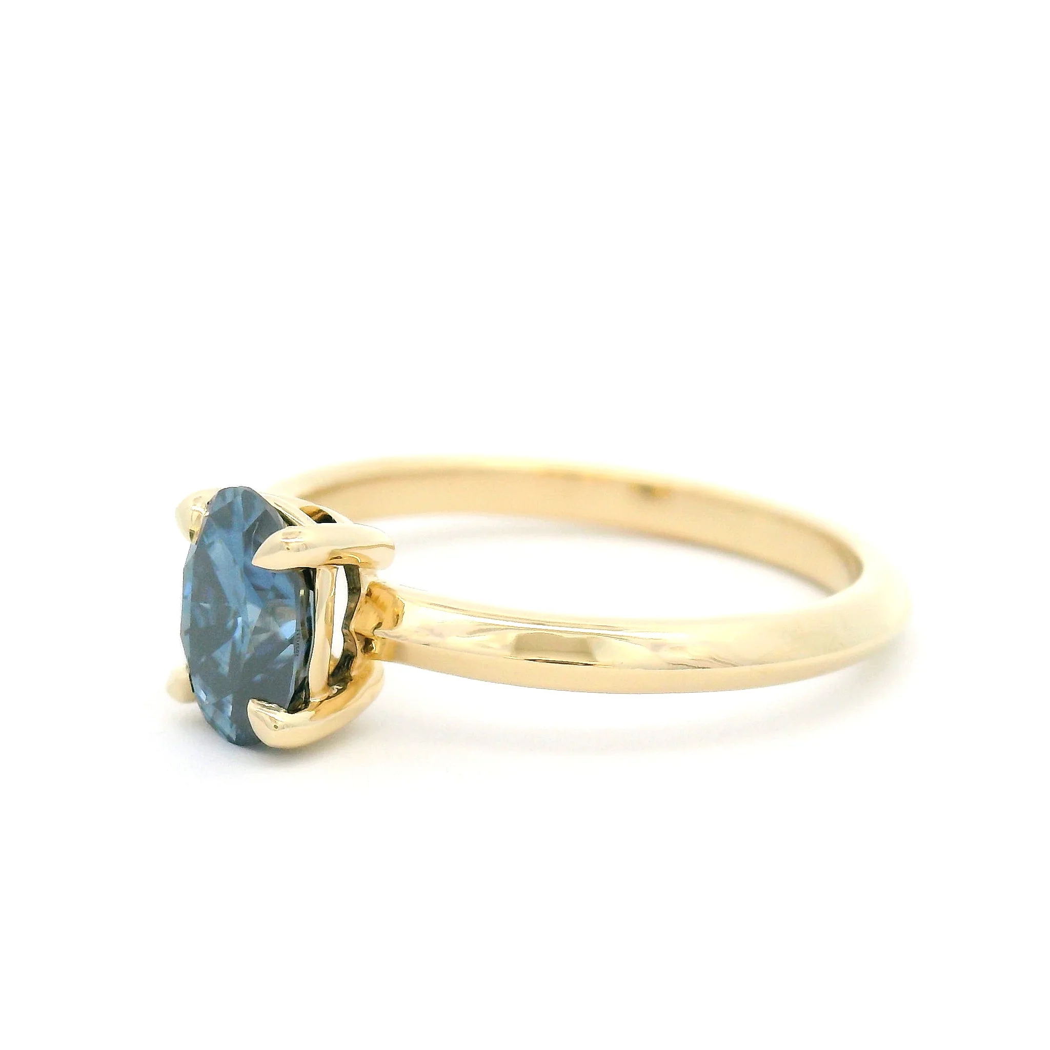 10k Yellow Solitaire with 0.82ct Oval-Cut Blue Moissanite - Image 3