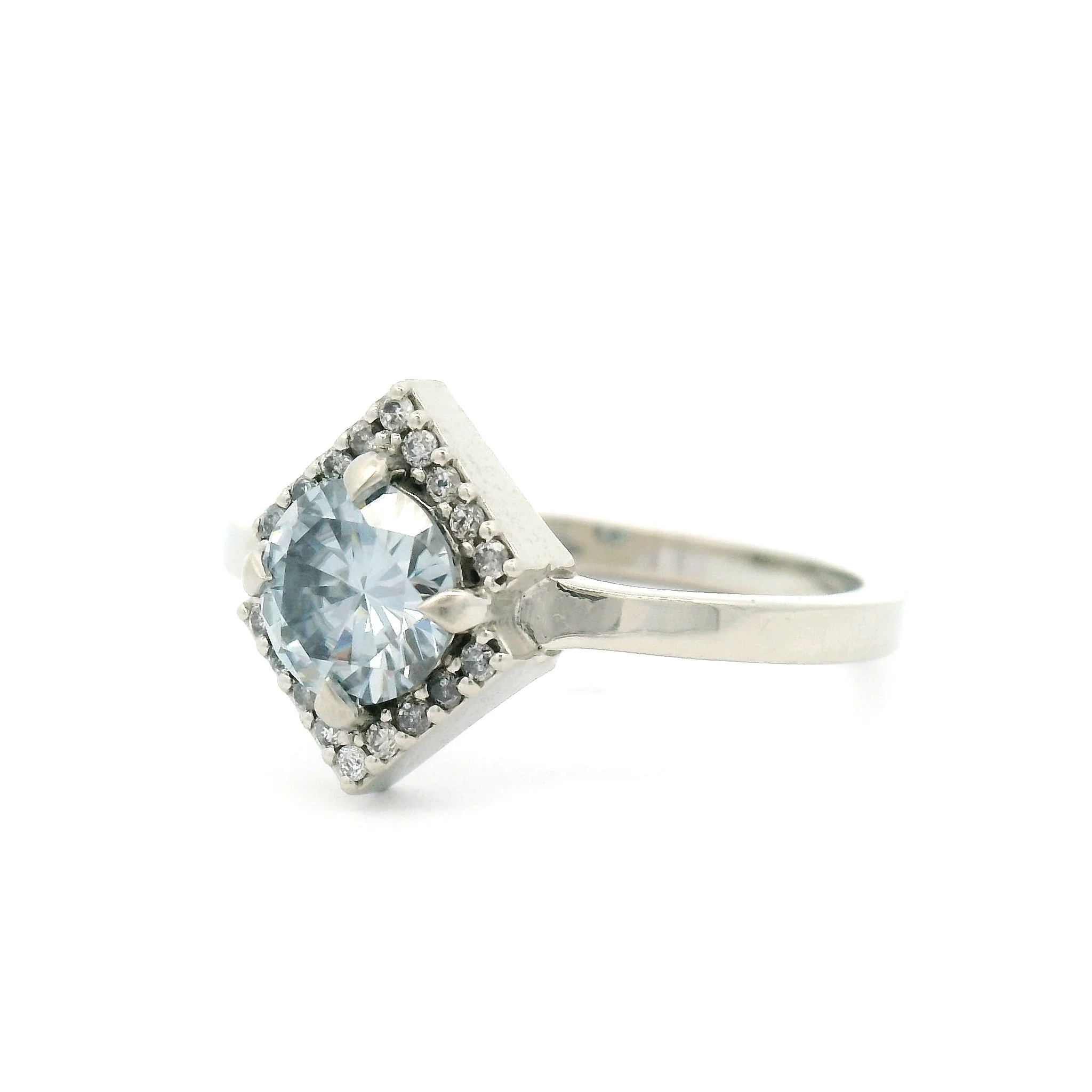14k White Engagement Ring with 0.64ct Greyish Blue Moissanite with Accent Diamonds - Image 2