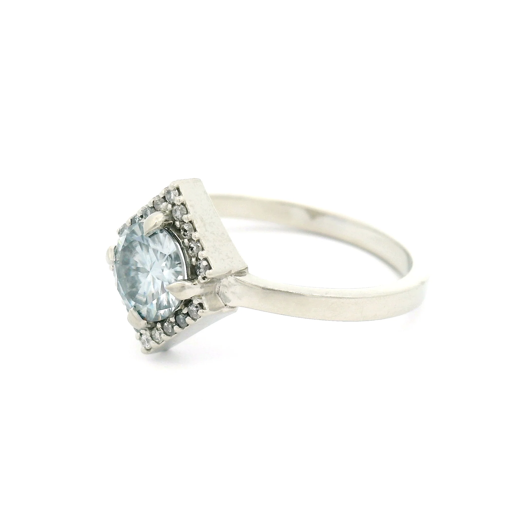 14k White Engagement Ring with 0.64ct Greyish Blue Moissanite with Accent Diamonds - Image 3