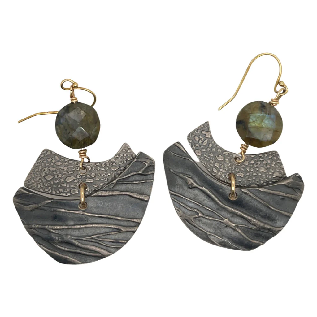Vine Texture Earring - Image 2
