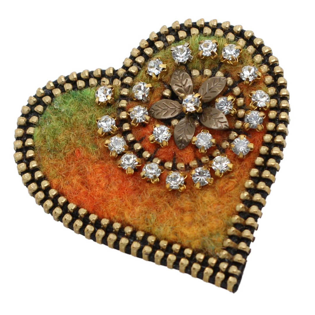 Sparkly Wool & Zipper Heart Brooch - Image 3