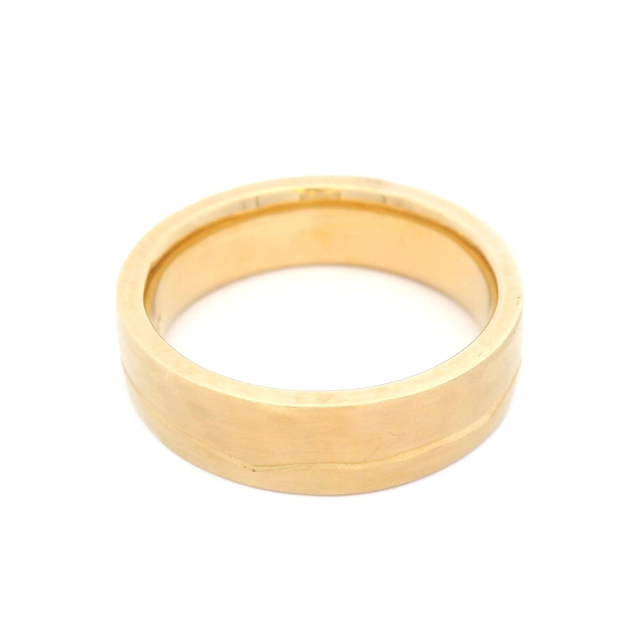 10k Yellow 6mm Wide Wandering Path Wedding Band - Image 3